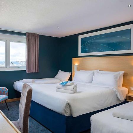 Travelodge Reading Whitley Phòng bức ảnh